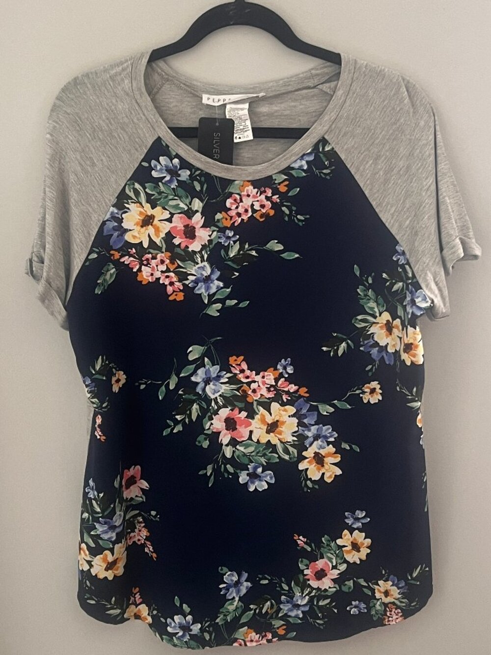 Pepper & Zoe Floral Top, Size XL